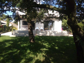 Villa de la Pinède ,5 km D'AVIGNON